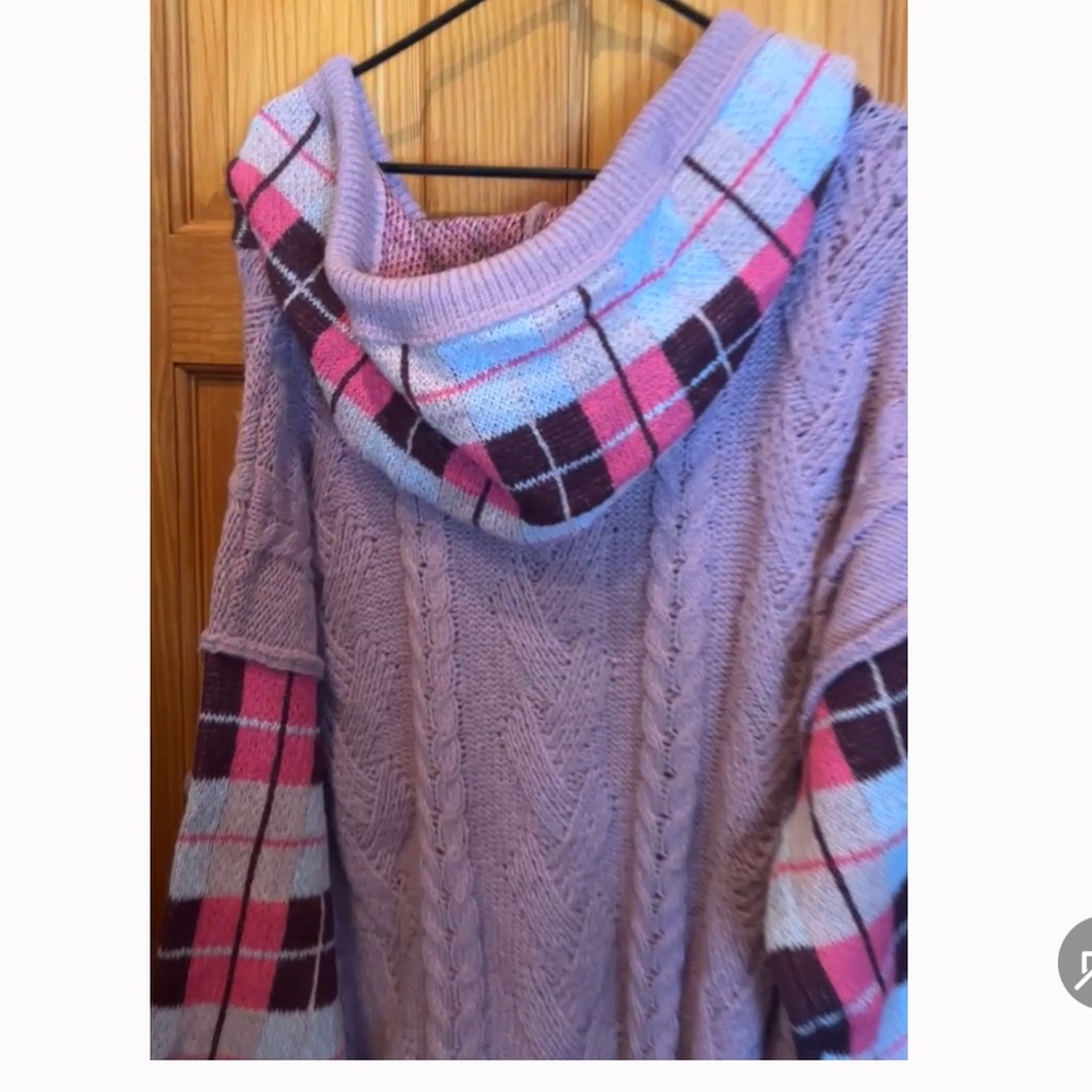 POL Pink and Brown Plaid Sweater Dress Very oversized gorgeous color scheme